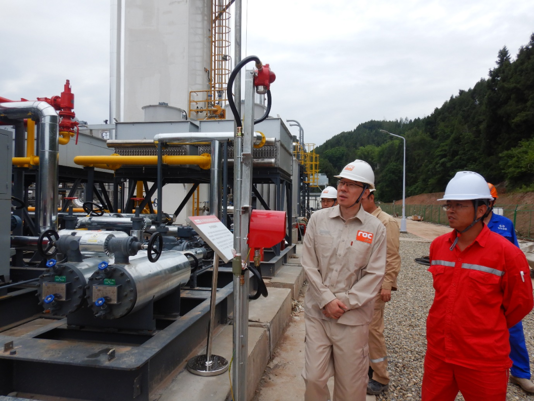 滕磊赴洛克石油（成都）有限公司生產(chǎn)運(yùn)營調(diào)研