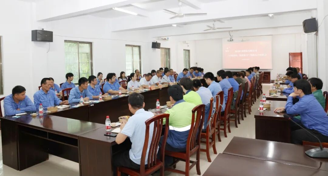 海南礦業(yè)召開(kāi)“中秋敘情 統(tǒng)戰(zhàn)聚力”統(tǒng)戰(zhàn)人士座談會(huì)